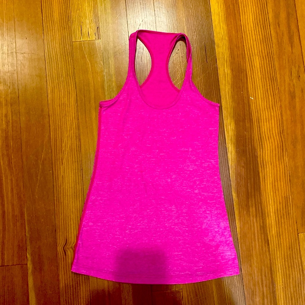 Lululemon tank